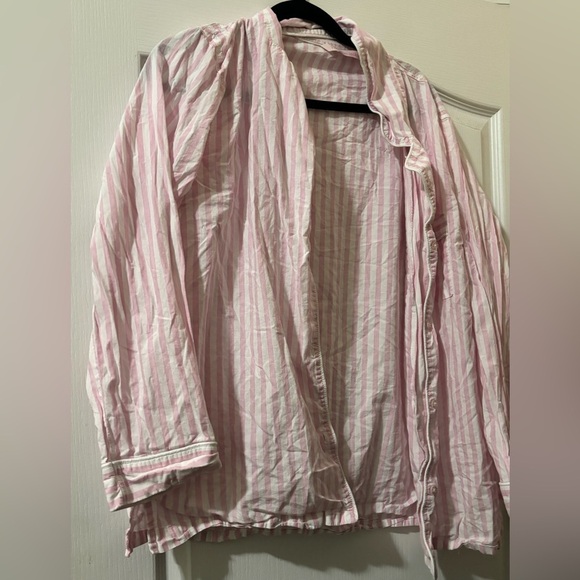 Victoria's Secret Other - Victoria’s Secret Pink and White Long Sleeve PJ Set with Top and Bottoms Y2K